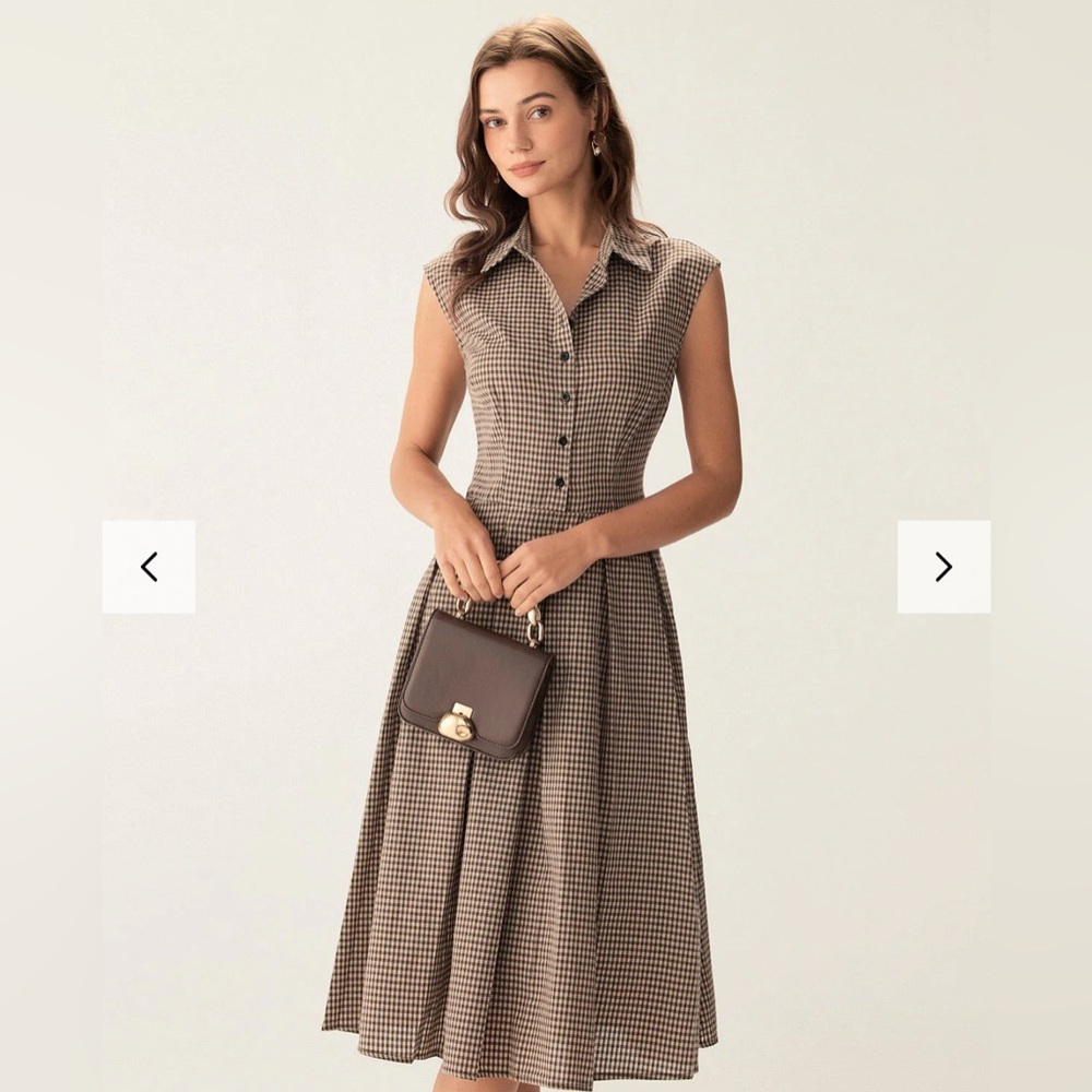 Rihoas Brown Plaid Button Pleated Midi Dress
NEVER WORN - original packaging